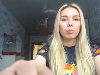 sharlenesalzl Live Webcam on CamSoda