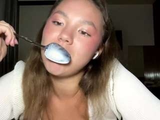 stefanievelotta