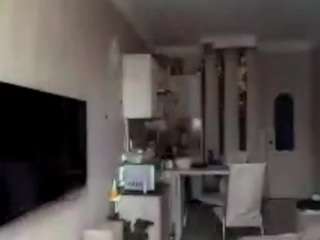stefanievelotta's live room