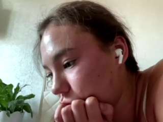 stefanievelotta