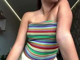 Live cam show with Kamila