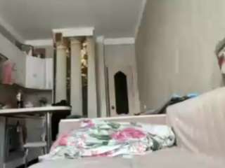 stefanievelotta live webcam show