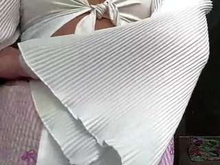 stefanievelotta live webcam show