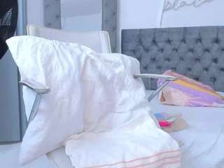 abrilcastroo live webcam show