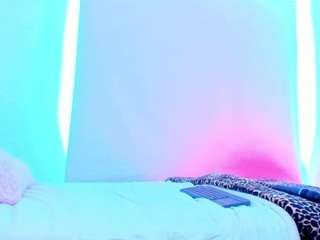 Live webcam model alessia-kat on Soda Cams