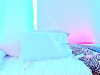 Live webcam model alessia-kat on Soda Cams