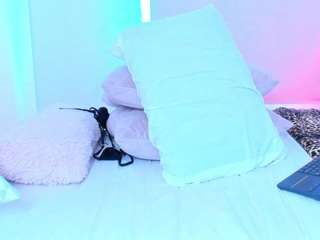 Live webcam model alessia-kat on Soda Cams