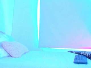 Live webcam model alessia-kat on Soda Cams