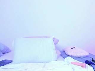 Live webcam model alessia-kat on Soda Cams