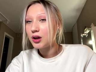 Live webcam model belkisbrienen on Soda Cams