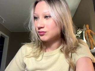 Live webcam model belkisbrienen on Soda Cams