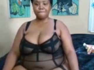 Live webcam model bustynolimitsxxx on Soda Cams