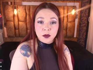 isa-thompsson's CamSoda show and profile