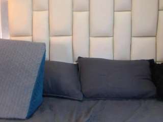 Live webcam model lana-slim on Soda Cams