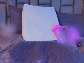 Lana-Slim live webcam show