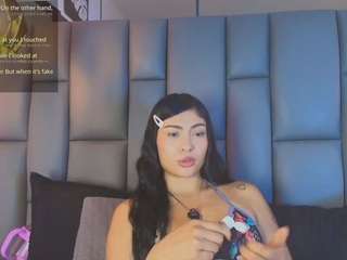 lana-slim Live Webcam on CamSoda