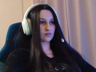 lorenayarnell live cam profile