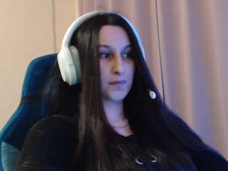 Live webcam model lorenayarnell on Soda Cams