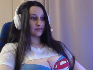 lorenayarnell's CamSoda show and profile