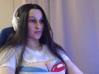 lorenayarnell's CamSoda show and profile