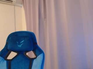 lorenayarnell's CamSoda show and profile