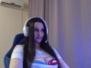 lorenayarnell's CamSoda show and profile