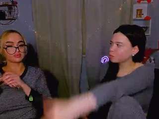 le modèle mia-blazing est en webcam porno dans un show sur le site camsoda, il possède les tags suivants: ahegao,shaved pussy,naked,natural,nature,normal,oil,orgasm,public,sex toys,sexy,skinny,ass,smoking,spank,spanking,strip,striptease,tease,teen 18