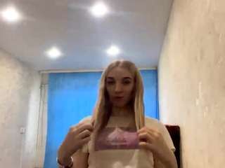 mirthawhyte Live Webcam on CamSoda