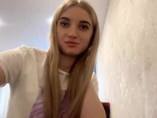 mirthawhyte Live Webcam on CamSoda