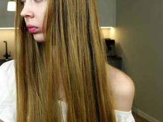 Live webcam model myeshasoulia on Soda Cams