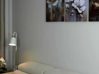 Live webcam model myeshasoulia on Soda Cams