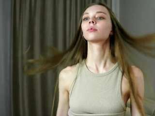 Live webcam model myeshasoulia on Soda Cams