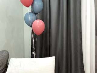 Live webcam model roselinereemer on Soda Cams