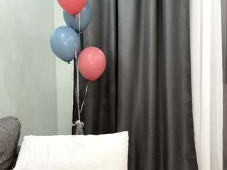 Live webcam model roselinereemer on Soda Cams