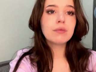 Live webcam model roselinereemer on Soda Cams