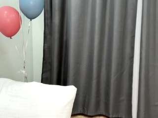 Live webcam model roselinereemer on Soda Cams