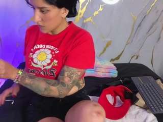 Live webcam model scarleteuph on Soda Cams