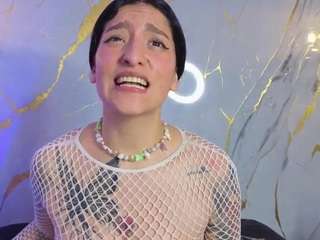 Live webcam model scarleteuph on Soda Cams