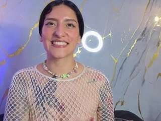 Live webcam model scarleteuph on Soda Cams