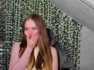 Live cam show with Olivia