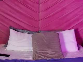 Live webcam model velori-fg on Soda Cams