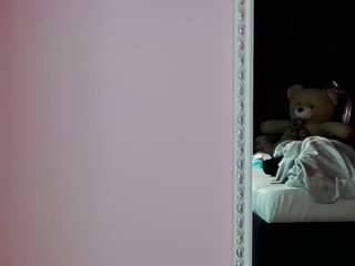 Live webcam model anneegoddess on Soda Cams