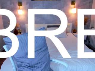 Live webcam model kristi-kitsss on Soda Cams