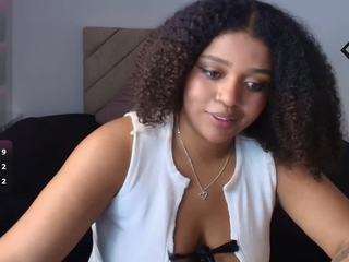 Live webcam model natasha-rose on Soda Cams