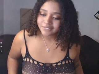 le modèle natasha-rose est en webcam porno dans un show sur le site camsoda, il possède les tags suivants: amateur,fuck machine,toys,striptease,smoking,nature,lovense,anal,gray eyes,handjob,fingering,erotic dance,drinking,double penetration,dildo,deepthroat,blowjob,black hair,anal toys,big ass