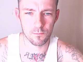 le modèle skylargrayy est en webcam porno dans un show sur le site camsoda, il possède les tags suivants: american,facial,white,tease,tattoos,sexting,orgasm,muscular,handjob,fetish,daddy,bdsm,cub,cockring,caucasian,bondage,blue eyes,blowjob,black hair,big cock