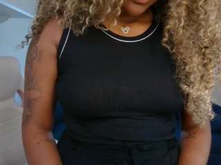 alma-dunn Live Webcam on CamSoda