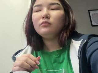 almaschmaltz's CamSoda show and profile