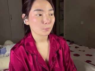 le modèle almaschmaltz est en webcam porno dans un show sur le site camsoda, il possède les tags suivants: ahegao,sexy,normal,oil,orgasm,pov,privateshow,public,pussy,sex toys,skinny,mature,spank,strip,striptease,tease,teen 18,twerk,wet,young adult