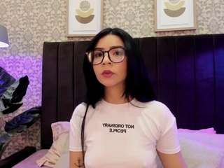 Live webcam model ammyrah on Soda Cams